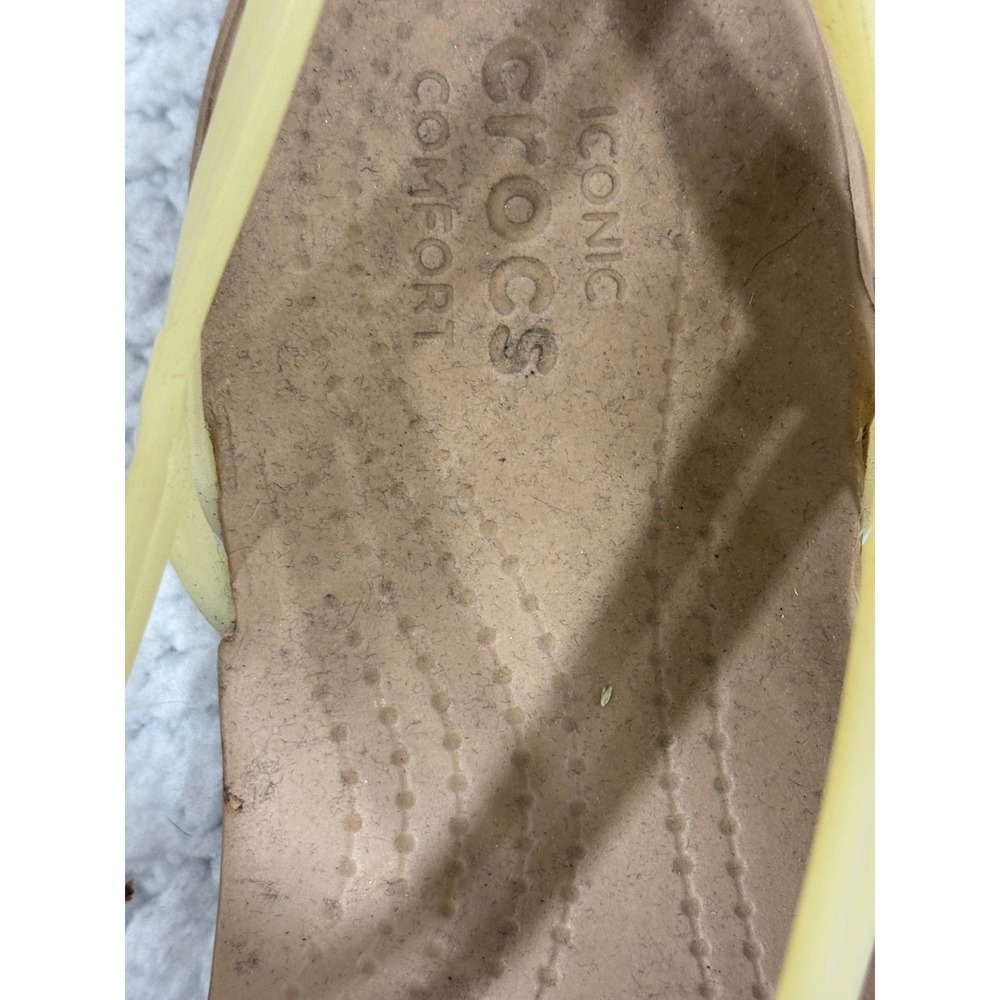 Crocs Isabella Yellow T-Strap Sandals Womens 10 Casual Coastal Summer Beach - Picture 9 of 10